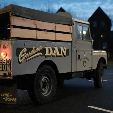 land rover signwriting